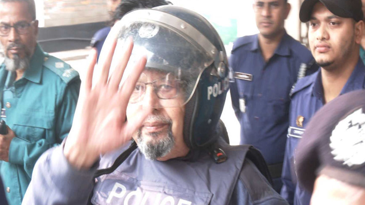 আদালতে সাবেক মন্ত্রী ইমরান আহমদ। ছবি : সংগৃহীত