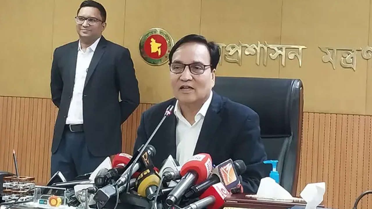 জনপ্রশাসন মন্ত্রণালয়ের সিনিয়র সচিব মোখলেস উর রহমান। ছবি : সংগৃহীত