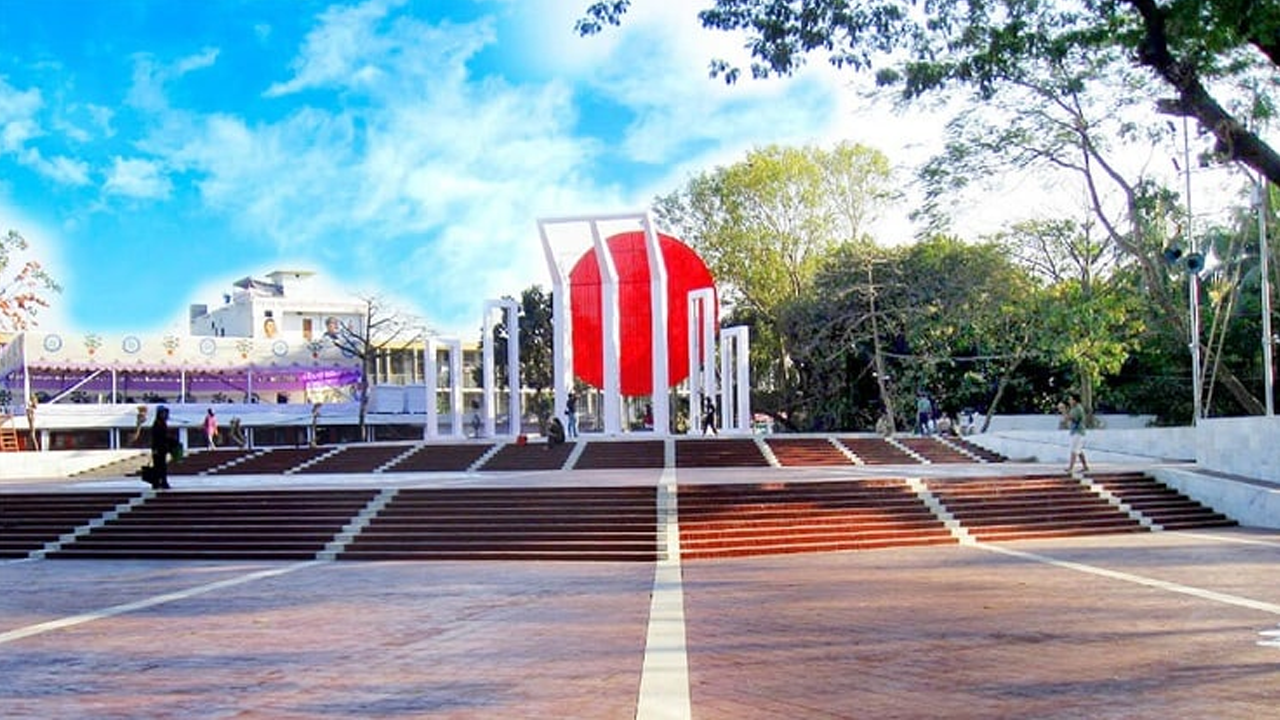 কেন্দ্রীয় শহীদ মিনার। পুরোনো ছবি