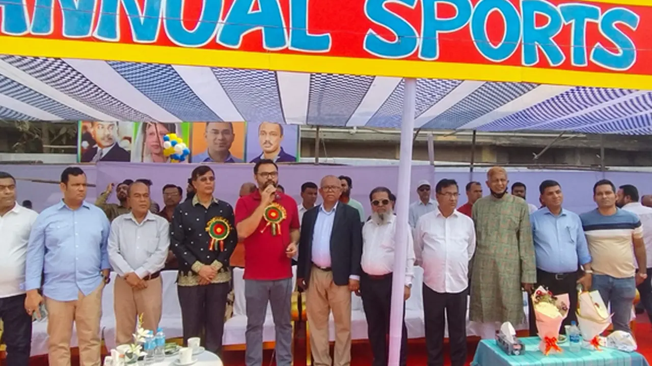 মিরপুর সিটি ক্লাব মাঠে হীড ইন্টারন্যাশনাল স্কুলের বার্ষিক ক্রীড়া প্রতিযোগিতার পুরস্কার বিতরণী অনুষ্ঠান। ছবি : কালবেলা
