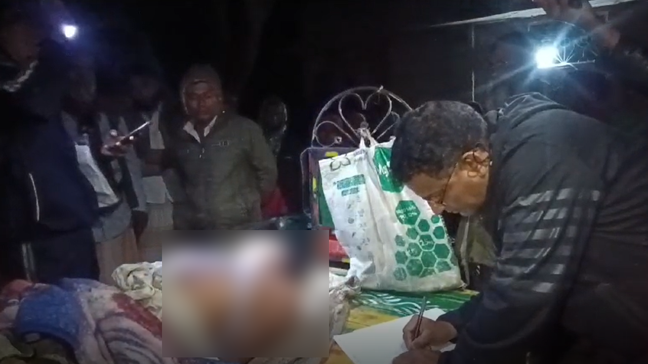নাটোরের বড়াইগ্রামে বিয়েবাড়িতে উচ্চশব্দে গান বাজানোকে কেন্দ্র করে হতাহতের ঘটনা ঘটে। ছবি : কালবেলা