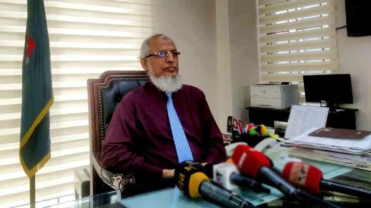নির্বাচন কমিশনার মো. আনোয়ারুল ইসলাম সরকার। ছবি : সংগৃহীত