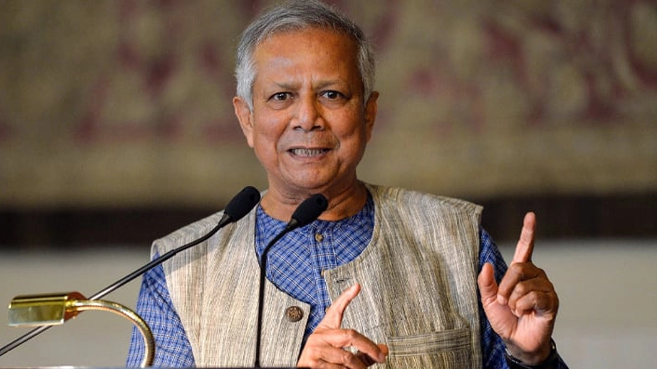 আ.লীগকে নিষিদ্ধ করা প্রসঙ্গে মতামত জানালেন প্রধান উপদেষ্টা