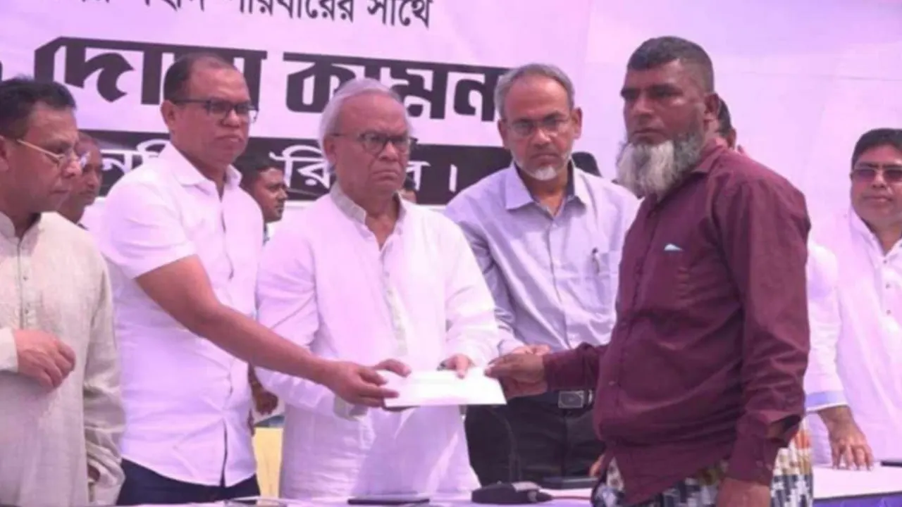 বিএনপির সিনিয়র যুগ্ম মহাসচিব ও ‘আমরা বিএনপি পরিবার’-এর প্রধান উপদেষ্টা অ্যাডভোকেট রুহুল কবির রিজভী। ছবি : কালবেলা