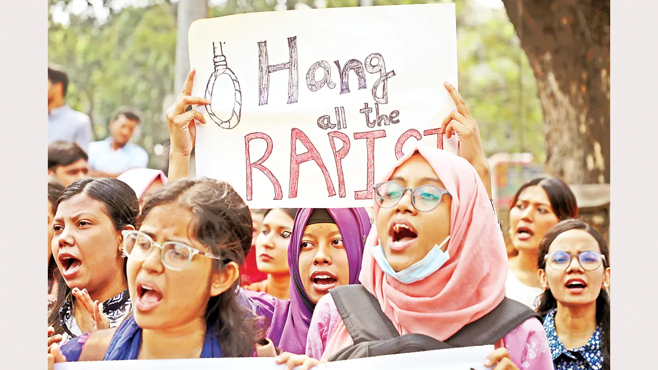 শিক্ষার্থীদের বিক্ষোভ। ছবি : কালবেলা
