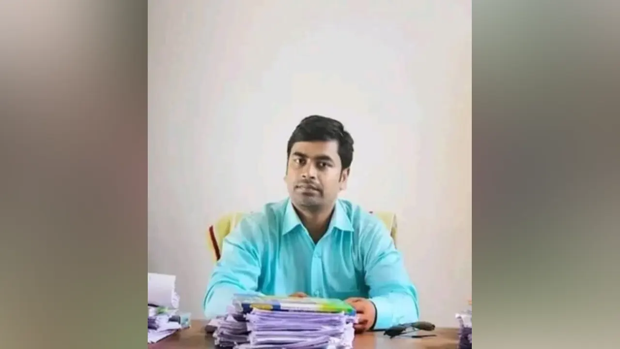 লক্ষ্মীপুর পলিটেকনিকের শিক্ষক মো. সোবহান। ছবি : সংগৃহীত