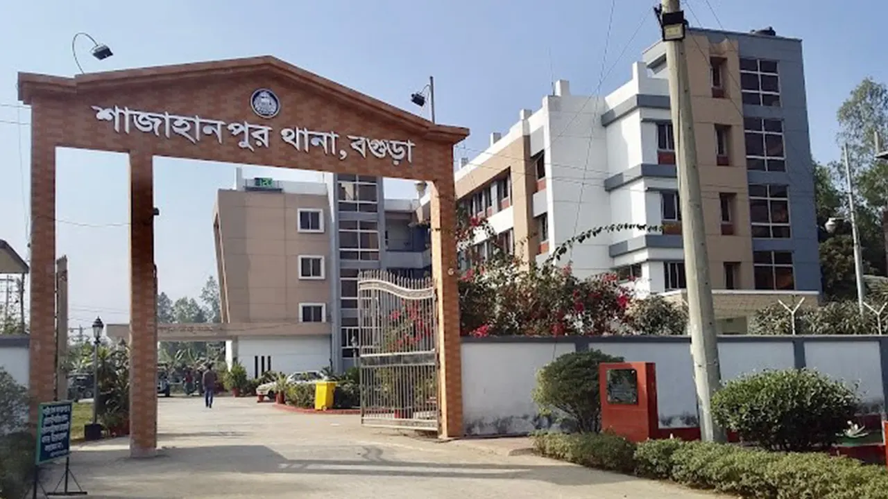 শাজাহানপুর থানা, বগুড়া। ছবি : কালবেলা