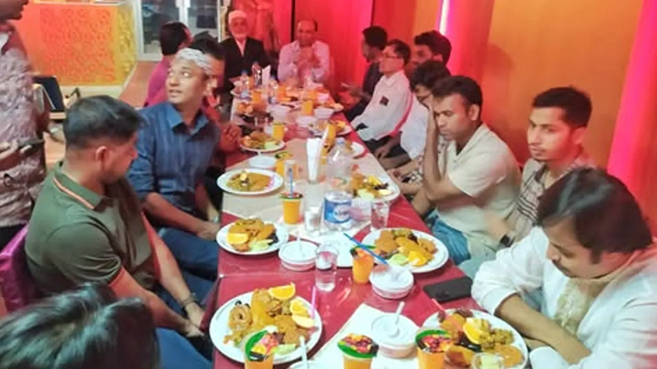 কোর্ট রিপোর্টার ইউনিটির (সিআরইউ) ইফতার মাহফিল। ছবি : কালবেলা