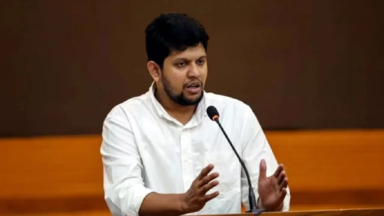 ফ্যাসিবাদ অনেক কলকব্জা রেখে গেছে : তথ্য উপদেষ্টা