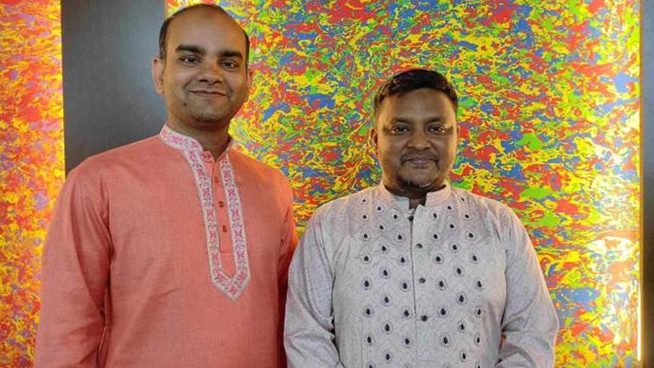 কাওসার আজম ও আমিনুল ইসলাম মল্লিক। ছবি : কালবেলা