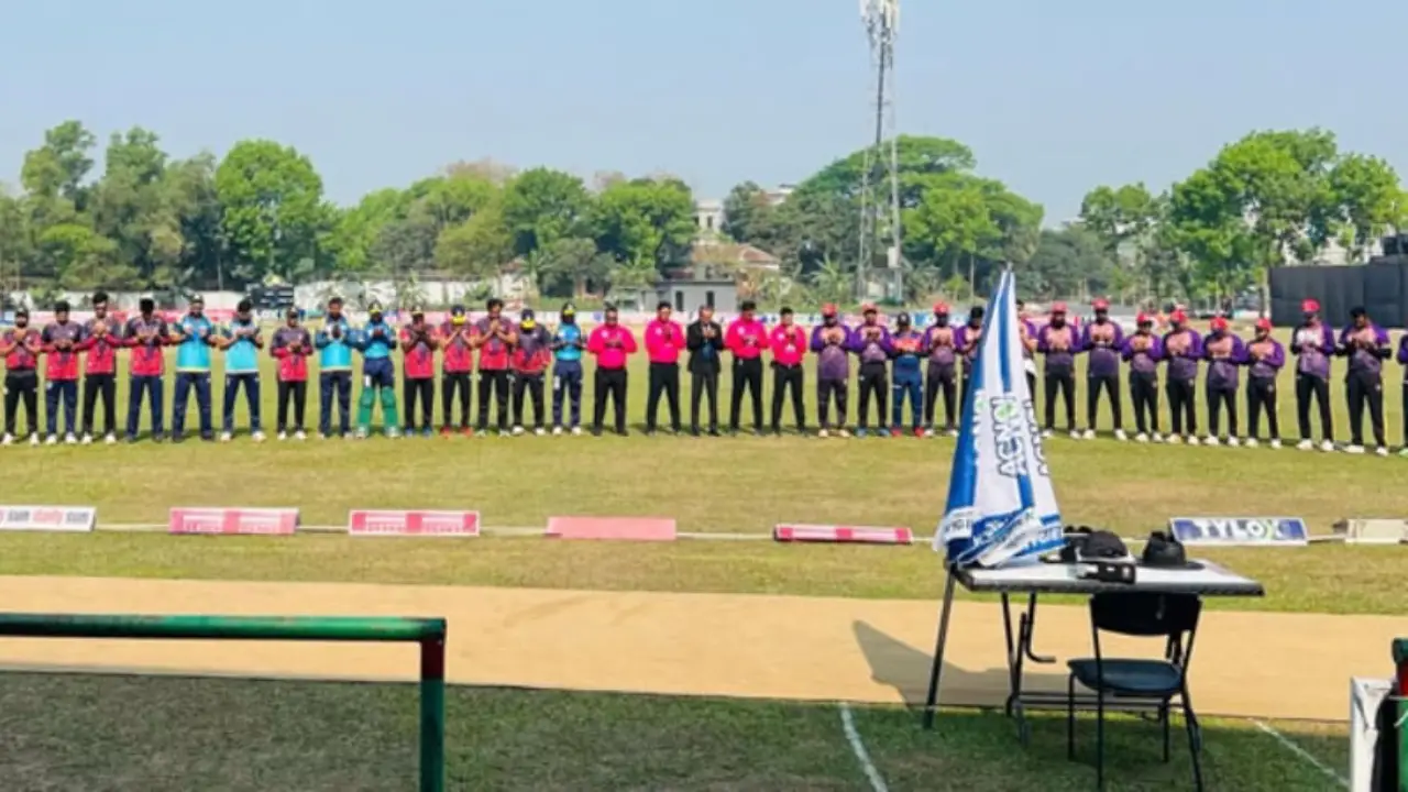 ম্যাচের আগে তামিমের জন্য দোয়া করেন ক্রিকেটাররা। ছবি : সংগৃহীত