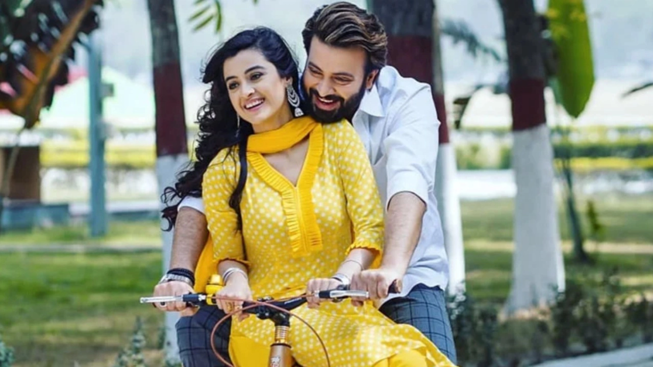 ‘অন্তারাত্না’ সিনেমায় শাকিব খান ও কলকাতার অভিনেত্রী দর্শনা বণিক। ছবি: সংগৃহীত