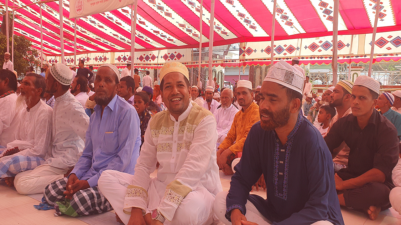 শরীয়তপুরে ঈদুল ফিতর উদযাপন। ছবি : কালবেলা