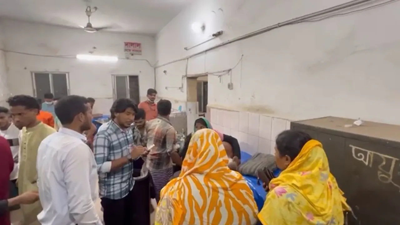 ধান শুকানোর জায়গা নিয়ে দুপক্ষের সংঘর্ষ, আহত ২০