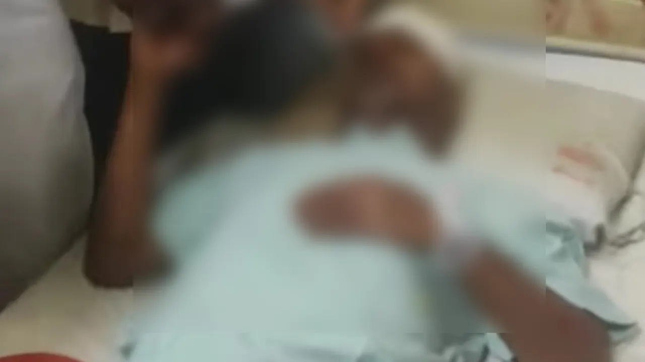 নোয়াখালীতে আহত বিএনপি নেতা হাসপাতালে। ছবি : কালবেলা