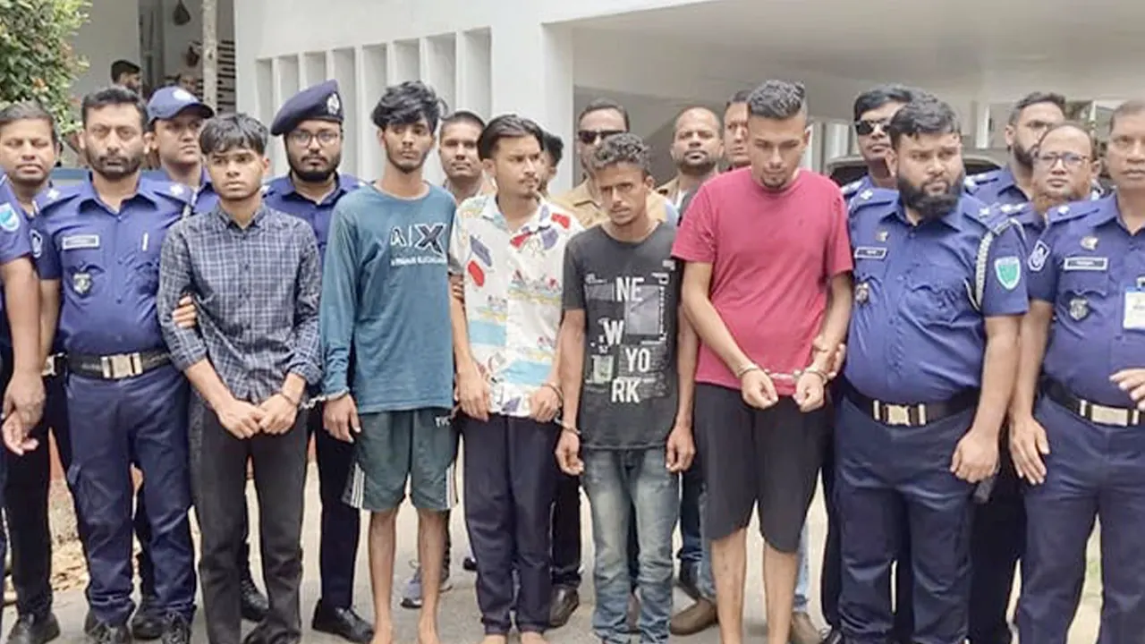 আইনজীবী সুজন মিয়া হত্যায় পাঁচজনকে গ্রেপ্তার করে পুলিশ। ছবি : কালবেলা