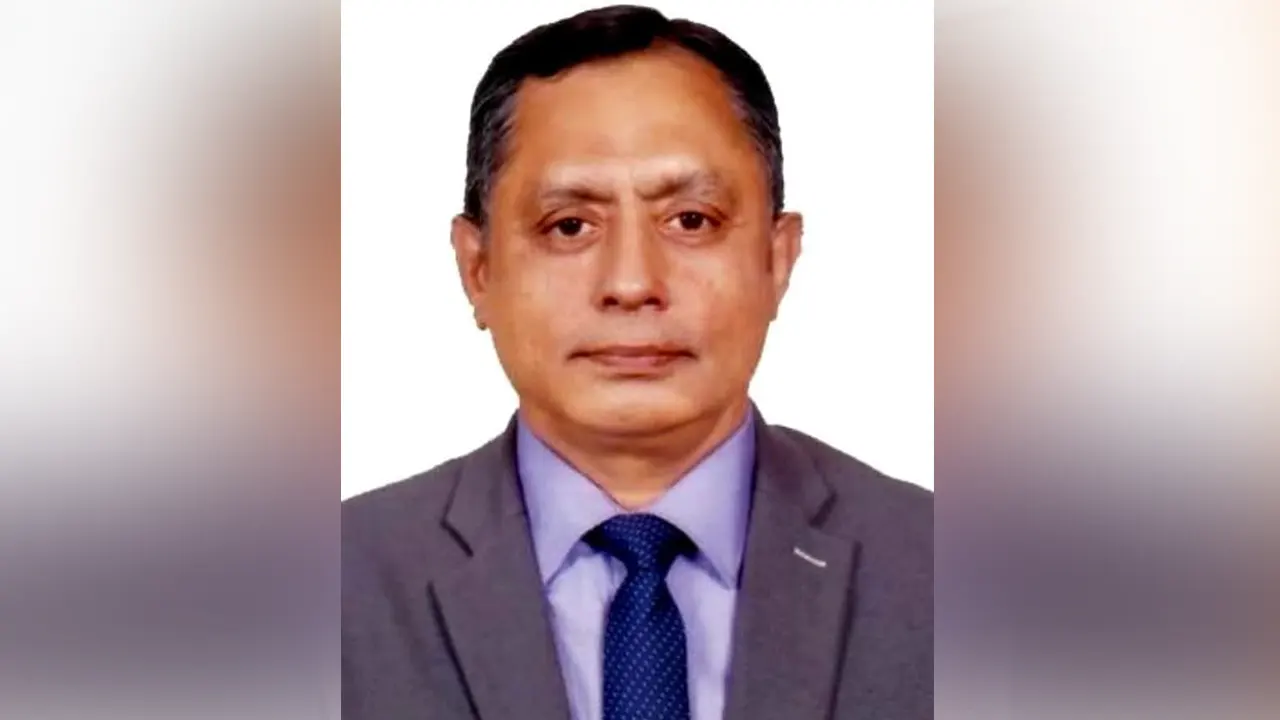 প্রিমিয়ার বিশ্ববিদ্যালয়ের উপাচার্য অধ্যাপক নসরুল কাদির।  ছবি : সংগৃহীত