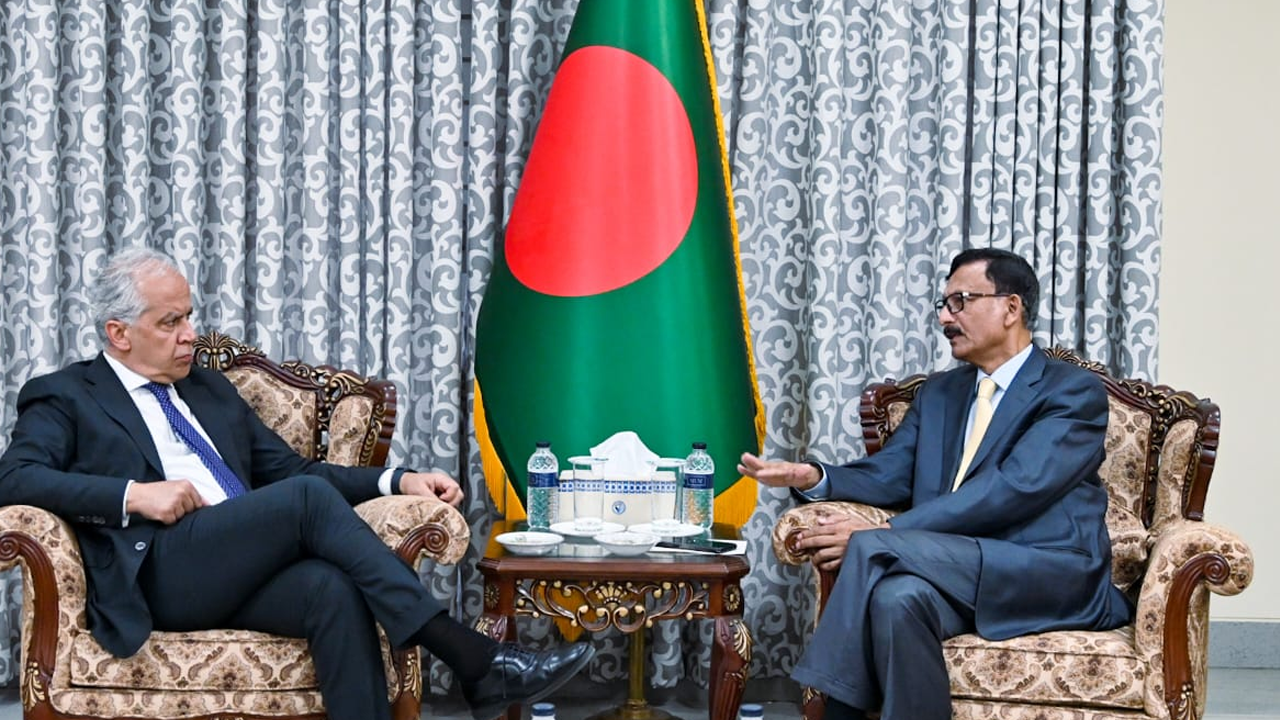 পররাষ্ট্র উপদেষ্টা মো. তৌহিদ হোসেন ও ইতালির স্বরাষ্ট্রমন্ত্রী। ছবি : সংগৃহীত