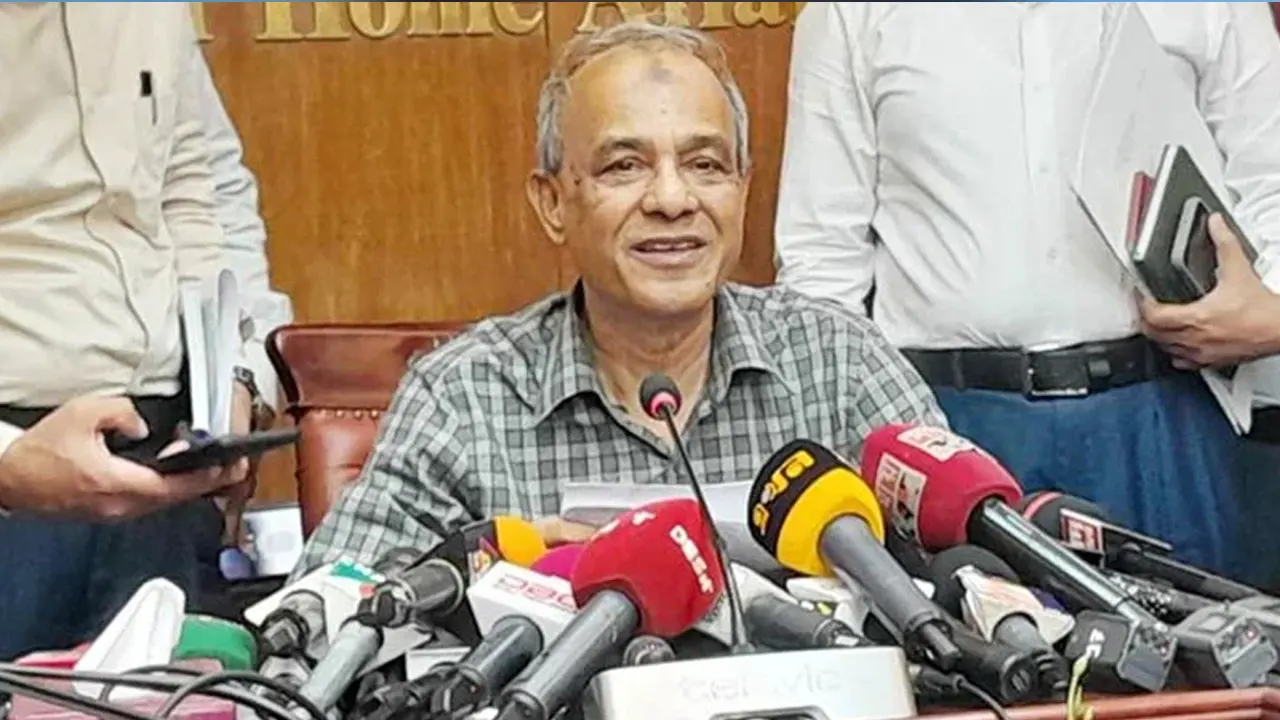 স্বরাষ্ট্র উপদেষ্টা অবসরপ্রাপ্ত লেফটেন্যান্ট জেনারেল মো. জাহাঙ্গীর আলম চৌধুরী। পুরোনো ছবি