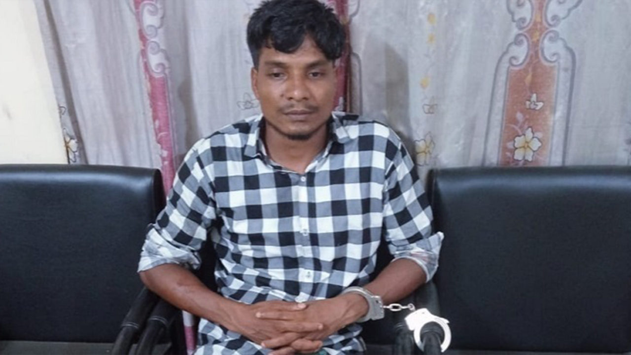 আটক নুরুল ইসলাম। ছবি : কালবেলা