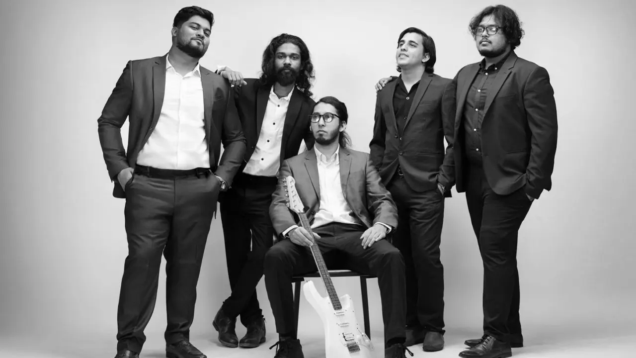 ব্যান্ড অড সিগনেচার । ছবি : সংগৃহীত