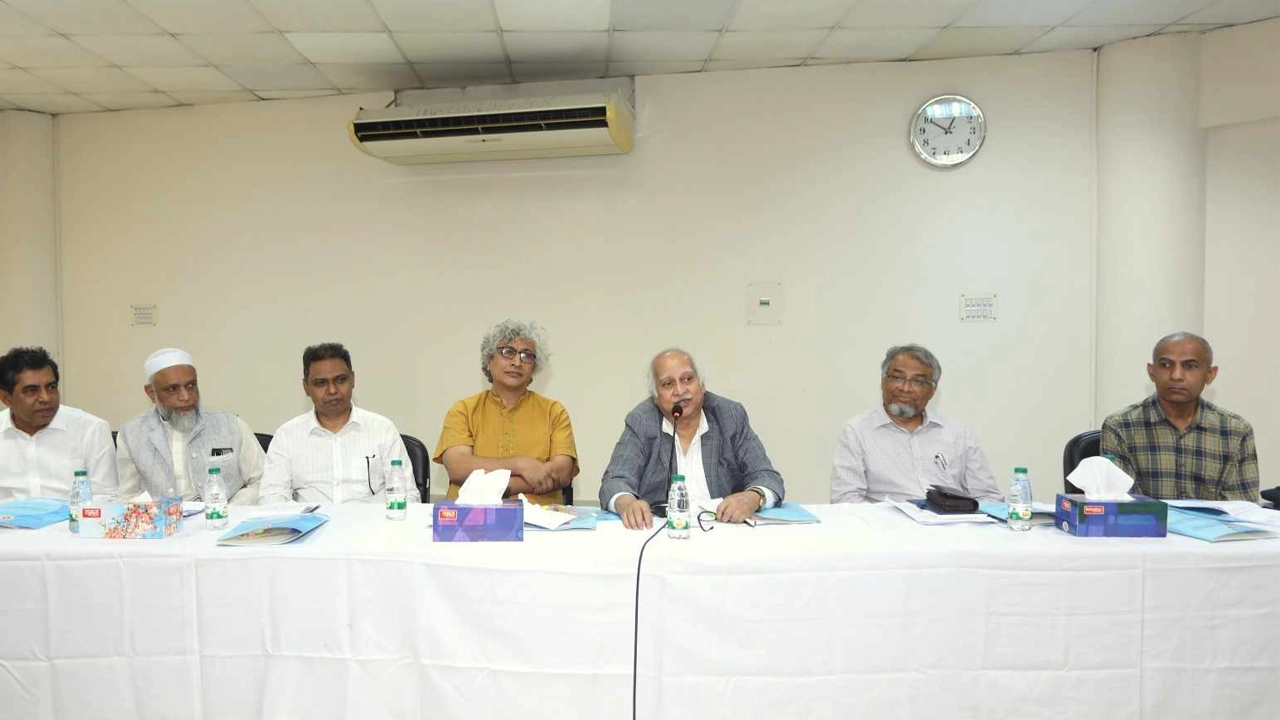 ইউজিসিতে ‘ইউজিসি-ইআরপি সফটওয়্যার আর্কিটেকচার ও ডিজাইনের ওপর বিশেষজ্ঞ মতামত’ শীর্ষক কর্মশালা। ছবি : কালবেলা