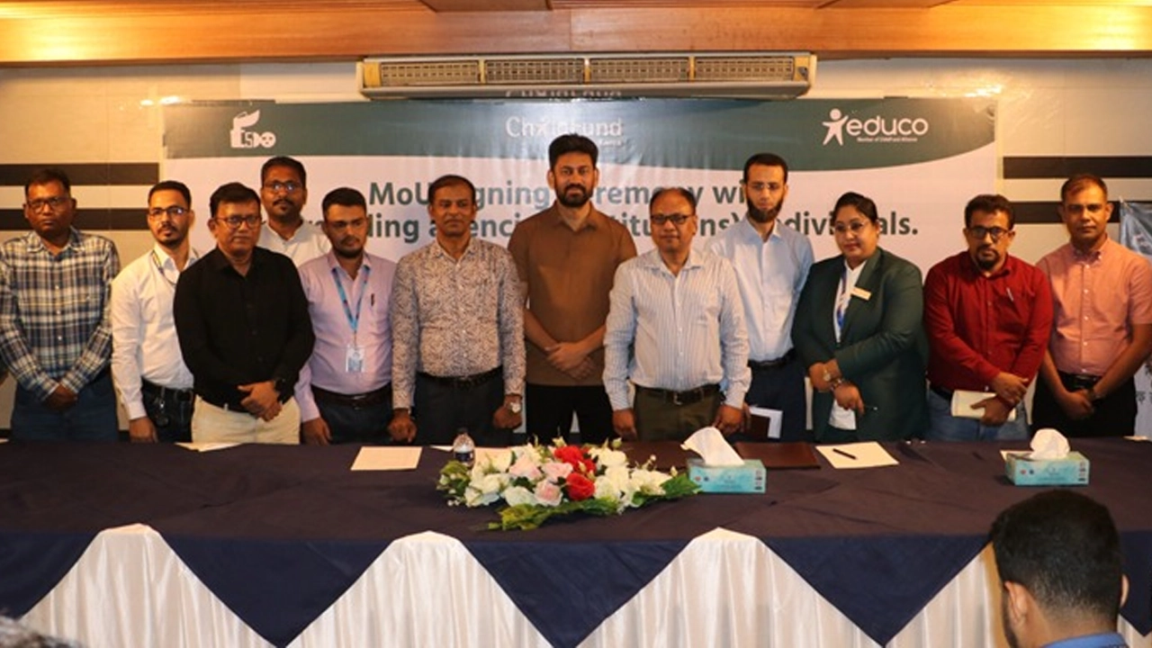 রাজধানীর ফোর-সিজন রেস্টুরেন্টে- এডুকো বাংলাদেশ এবং ইএসডিও-এর যৌথ উদ্যোগে সমঝোতা স্মারক স্বাক্ষর অনুষ্ঠানটি আয়োজিত হয়। সৌজন্য ছবি