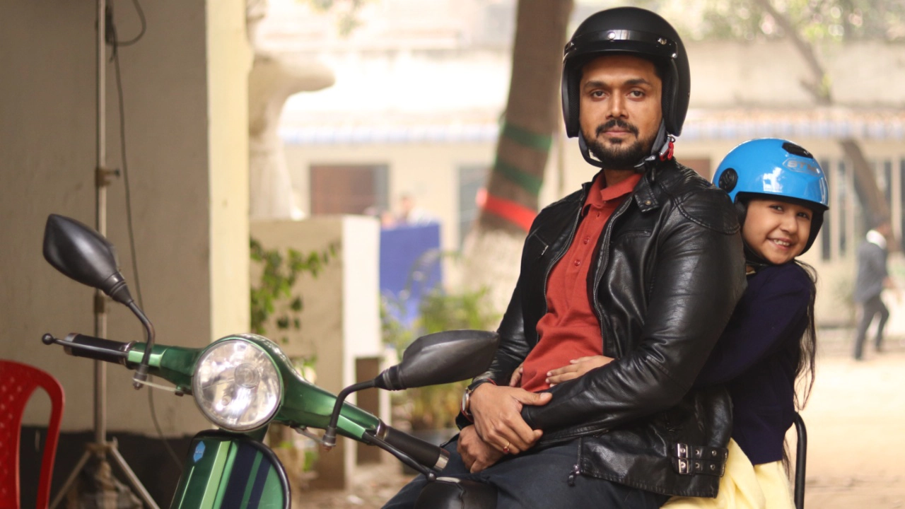 ‘নীলচক্র’ সিনেমায় আরিফিন শুভ। ছবি : সংগৃহীত