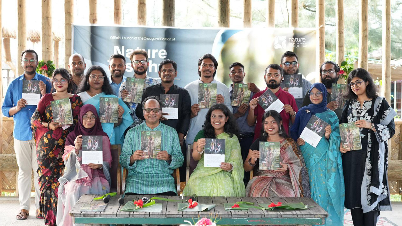 ‘ন্যাচার ইনসাইটস’ ম্যাগাজিনের উদ্বোধন। ছবি : সংগৃহীত