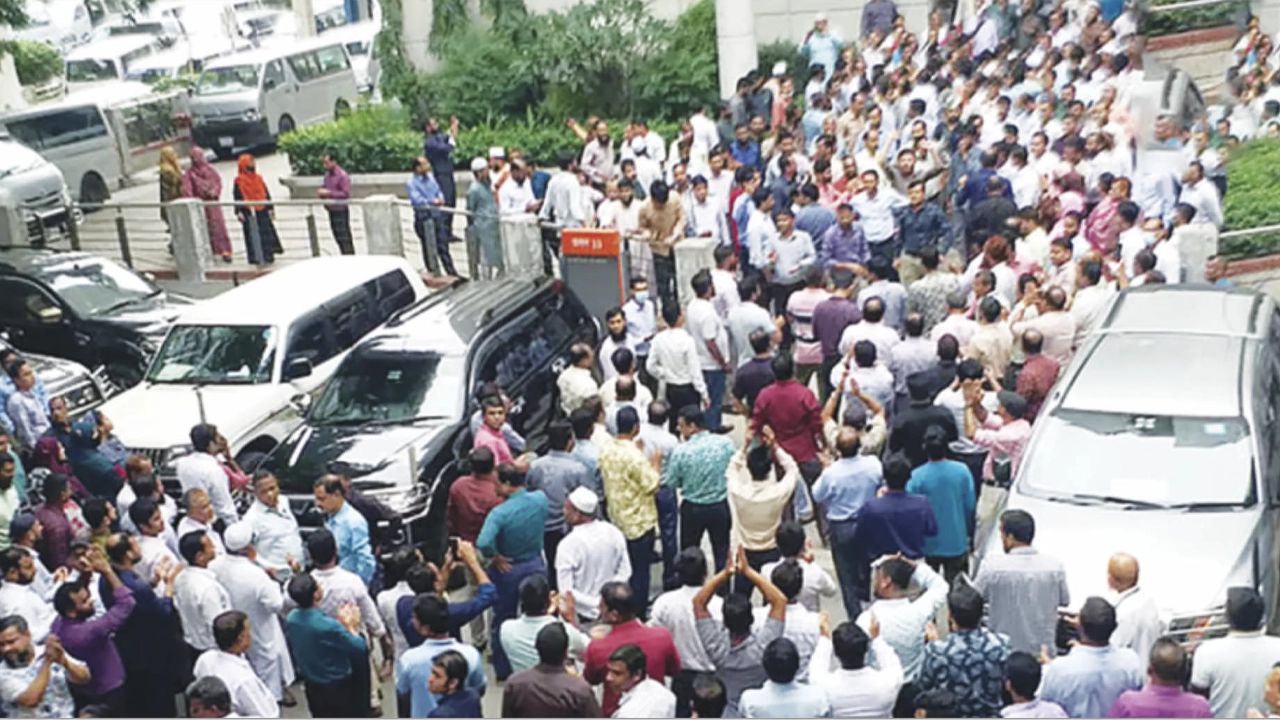 সচিবালয়ে বিক্ষোভ সমাবেশ। ছবি : কালবেলা