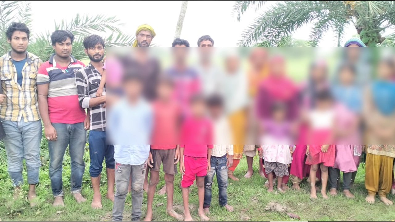 সাতক্ষীরা সদর উপজেলার কুশখালী সীমান্ত দিয়ে ২৩ বাংলাভাষী নাগরিককে পুশইন করেছে বিএসএফ। ছবি : কালবেলা