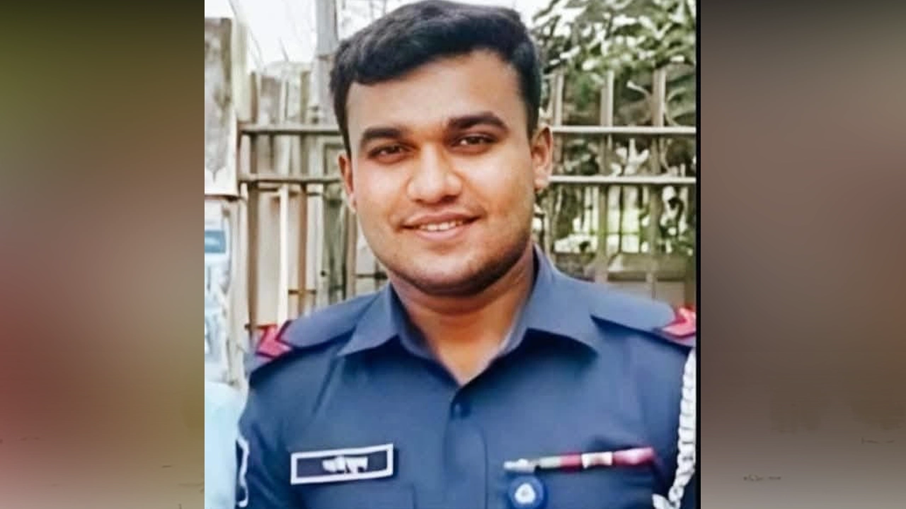 পুলিশ সদস্য সাইফুল ইসলাম। ছবি : কালবেলা