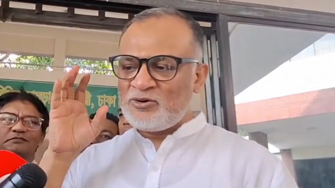 বাণিজ্য উপদেষ্টা শেখ বশিরউদ্দিন। পুরোনো ছবি