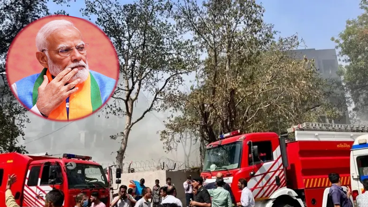 উদ্ধারকাজ করার সময়ের চিত্র, ইনসেটে নরেন্দ্র মোদি। ছবি : সংগৃহীত