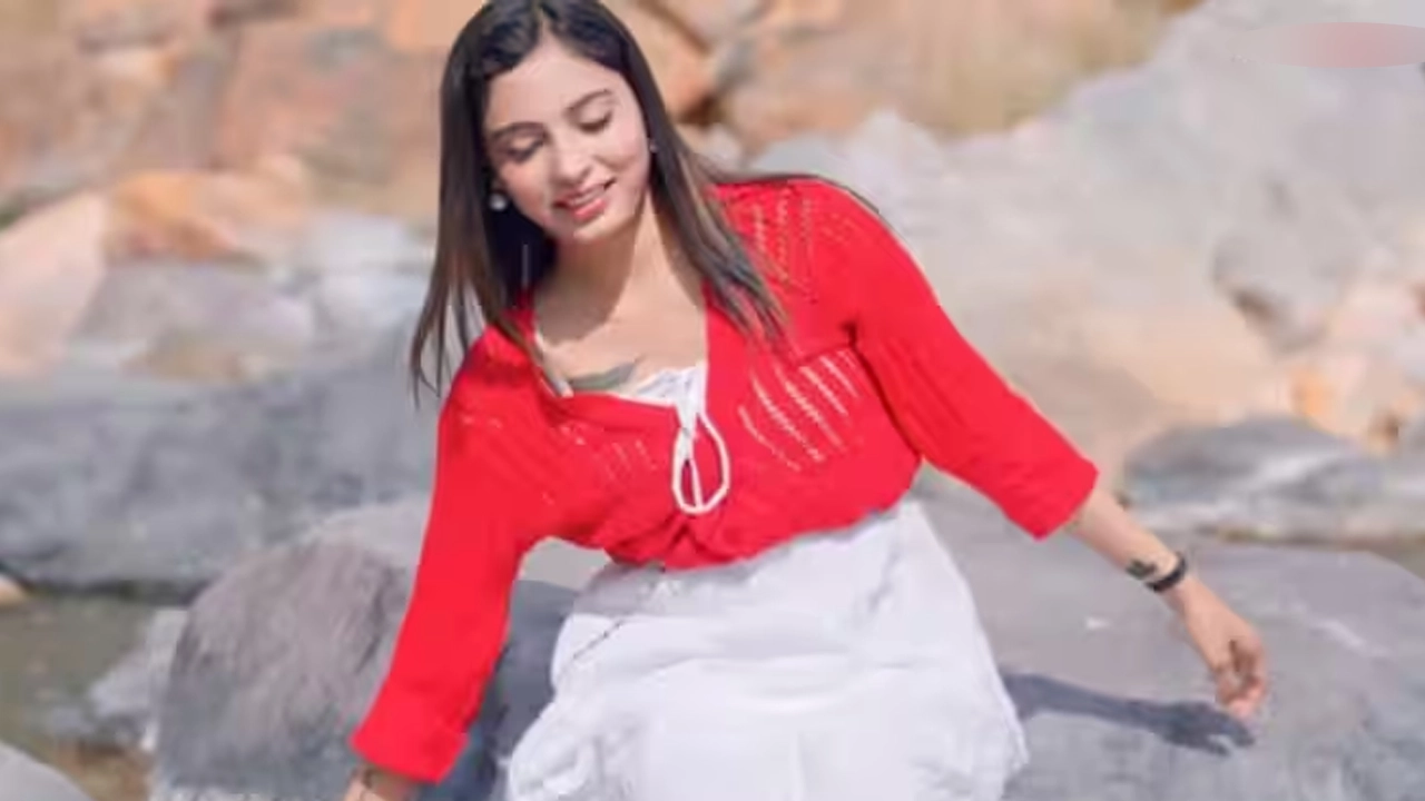 মডেল শীতল চৌধুরী। ছবি : সংগৃহীত