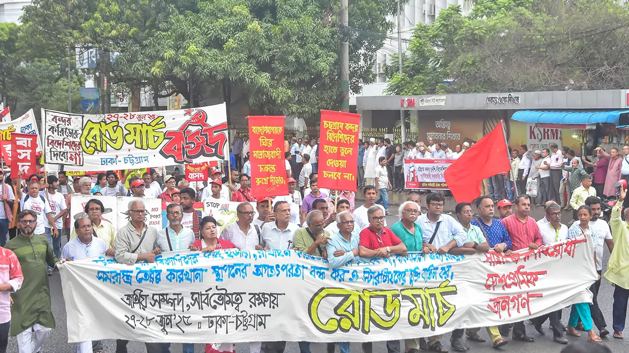 কাস্টমসের ‘শাটডাউন’ কর্মসূচি, ভোগান্তির মুখে ব্যবসায়ী-রপ্তানিকারকরা