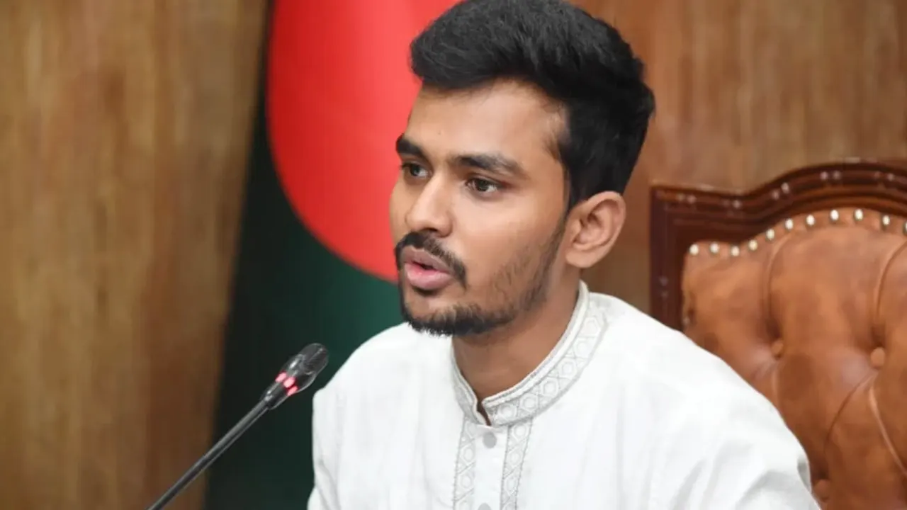 উপদেষ্টা আসিফ মাহমুদ। ছবি : সংগৃহীত