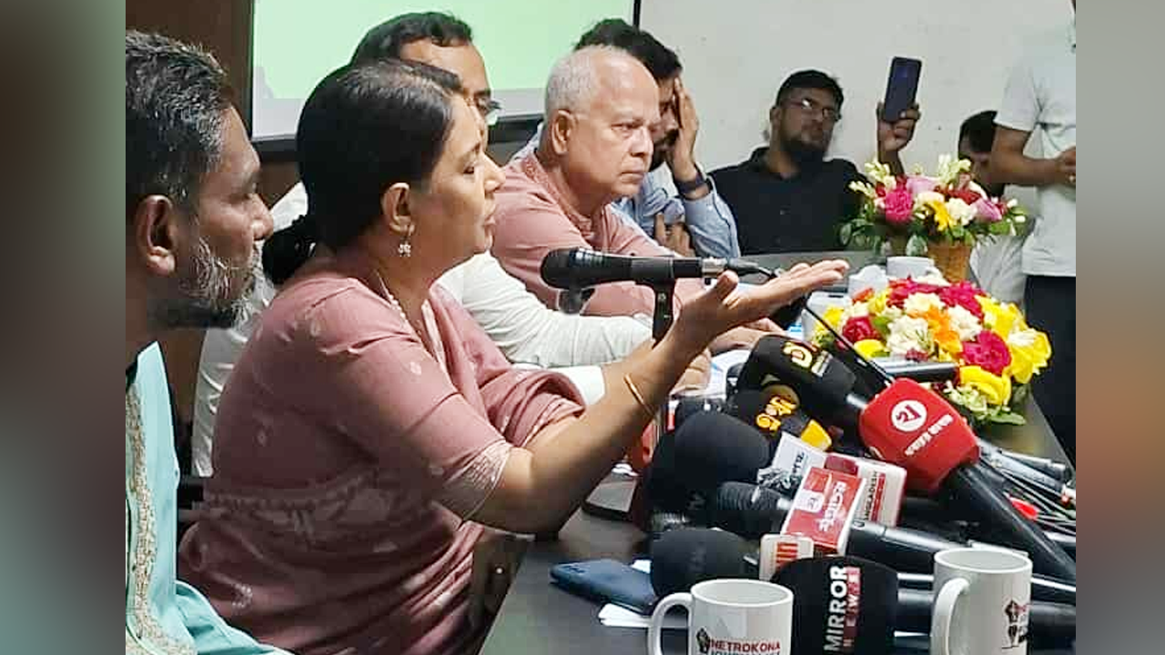 বক্তব্য রাখেন উপদেষ্টা সৈয়দা রিজওয়ানা হাসান। ছবি : কালবেলা