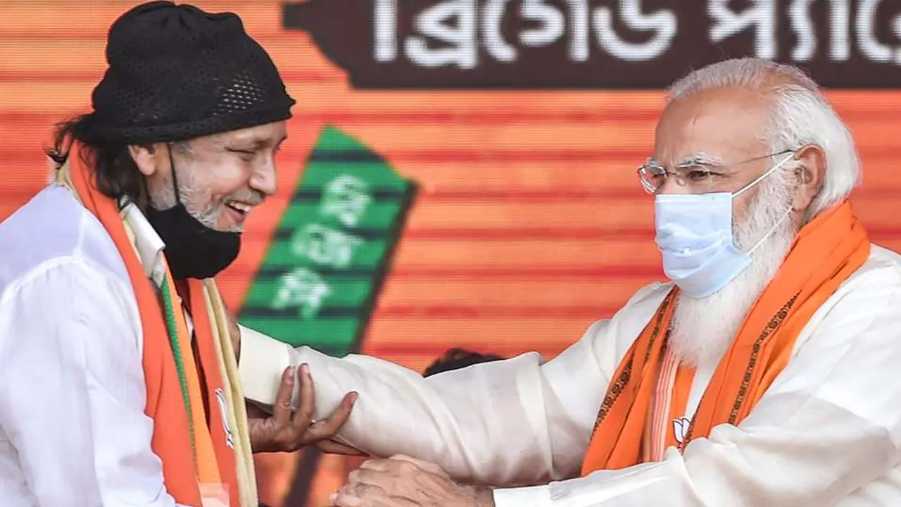 মিঠুন চক্রবর্তী ও নরেন্দ্র মোদি । ছবি : সংগৃহীত