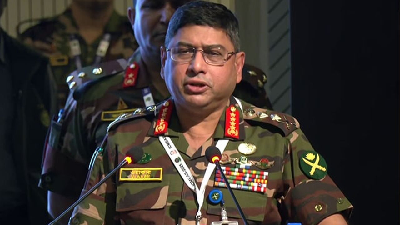 সেনাপ্রধান জেনারেল ওয়াকার-উজ-জামান। ছবি : সংগৃহীত
