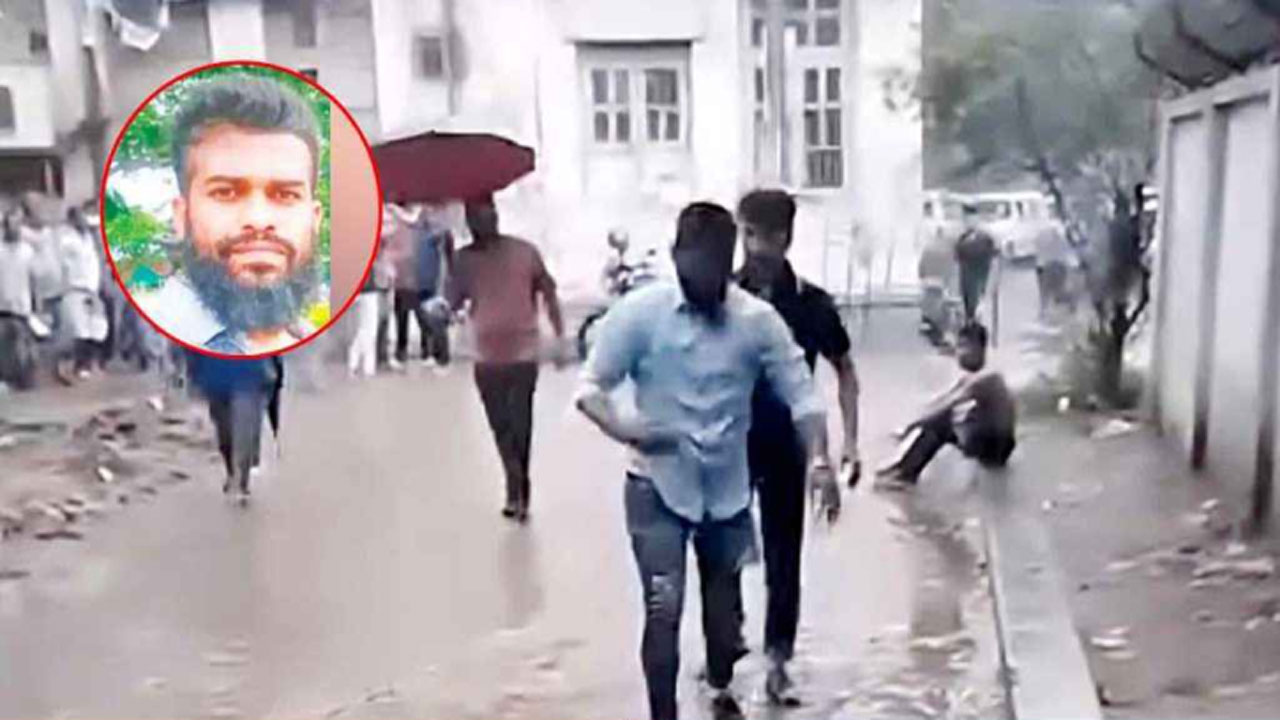 সোহাগকে নির্যাতন চালানোর সময়। সাম্প্রতিক ছবি