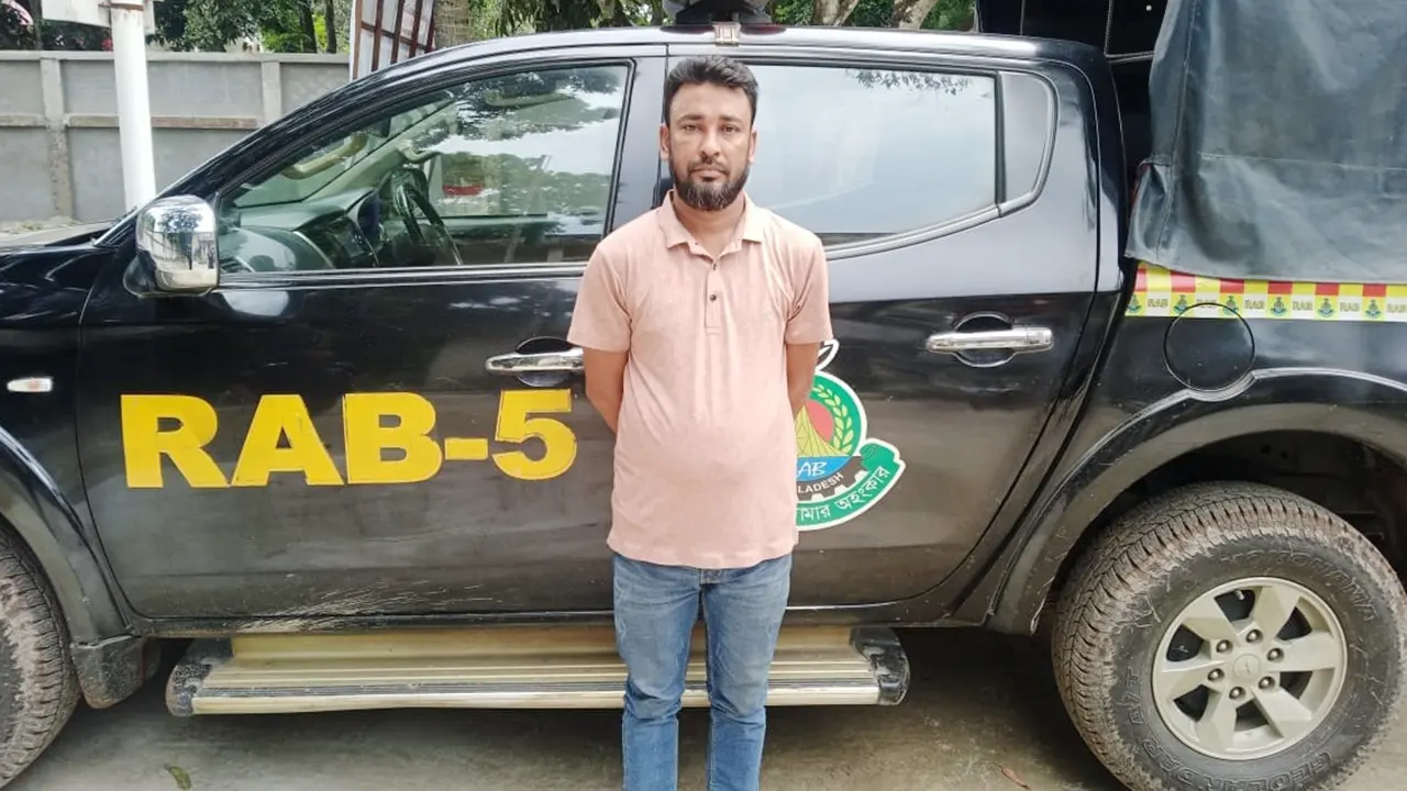 গ্রেপ্তার মনিরুল ইসলাম ওরফে লিটন। ছবি : সৌজন্য