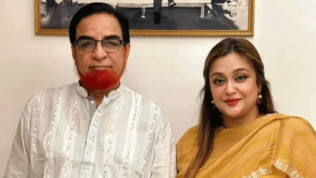 আ ক ম বাহাউদ্দিন বাহার ও তাহসিন বাহার সূচনা। ছবি : সংগৃহীত