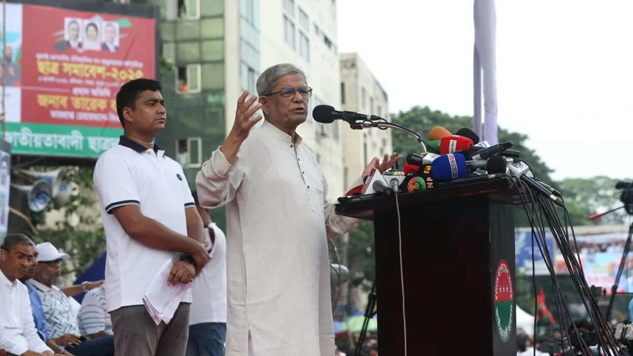 বক্তব্য রাখছেন বিএনপির মহাসচিব মির্জা ফখরুল ইসলাম আলমগীর। ছবি : কালবেলা