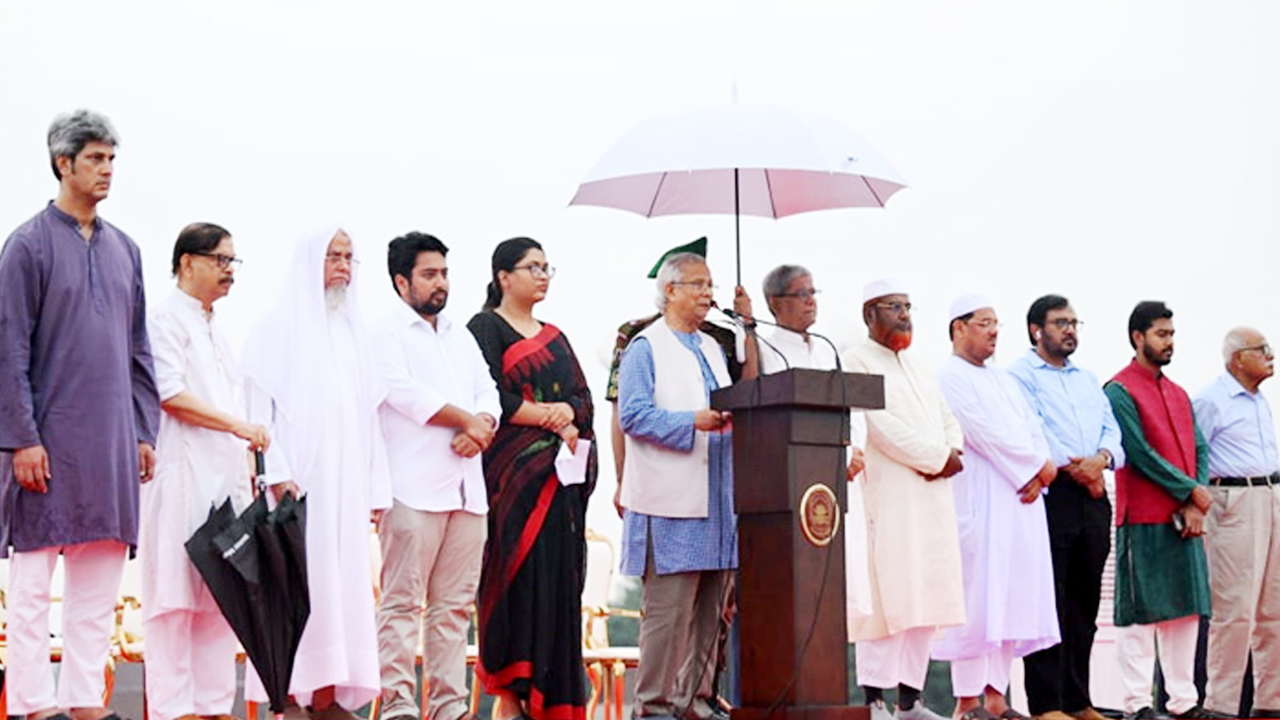 ‘জুলাই ঘোষণাপত্র’ পাঠ করেন প্রধান উপদেষ্টা ড. মুহাম্মদ ইউনূস। ছবি : সংগৃহীত
