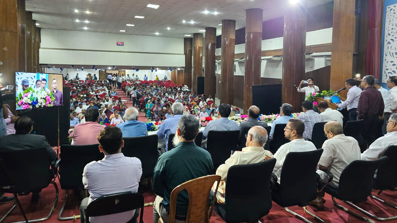 বিএমইউতে ডা. হারুন-ডা. শাকিল প্যানেল পরিচিতি। ছবি : কালবেলা
