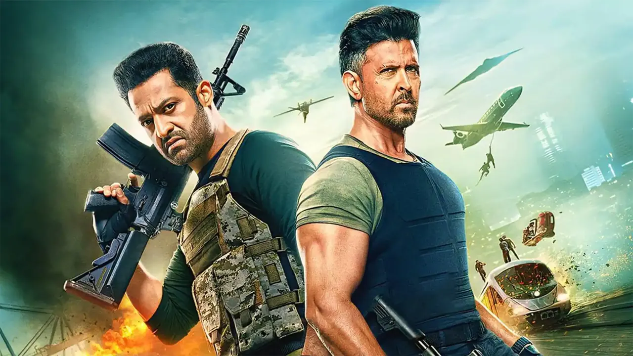 মুক্তির দিনেই পাইরেসির কবলে ‘ওয়ার-২’। ছবি : সংগৃহীত