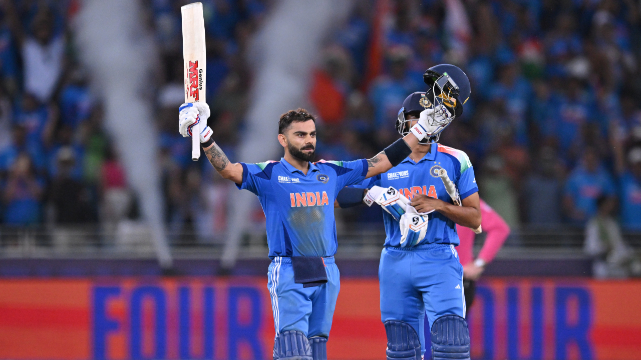 একাদশে রাখা হয়েছে কোহলিকেও। ‍ছবি : সংগৃহীত