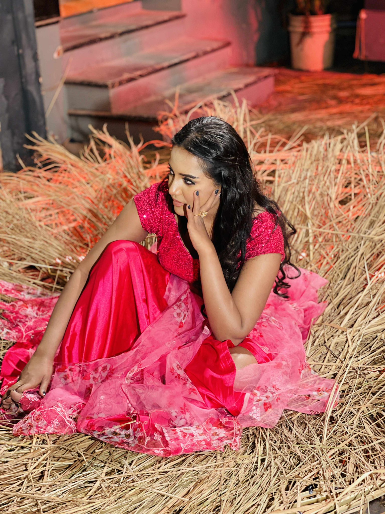 আইটেম গানে সামিরা খান মাহি