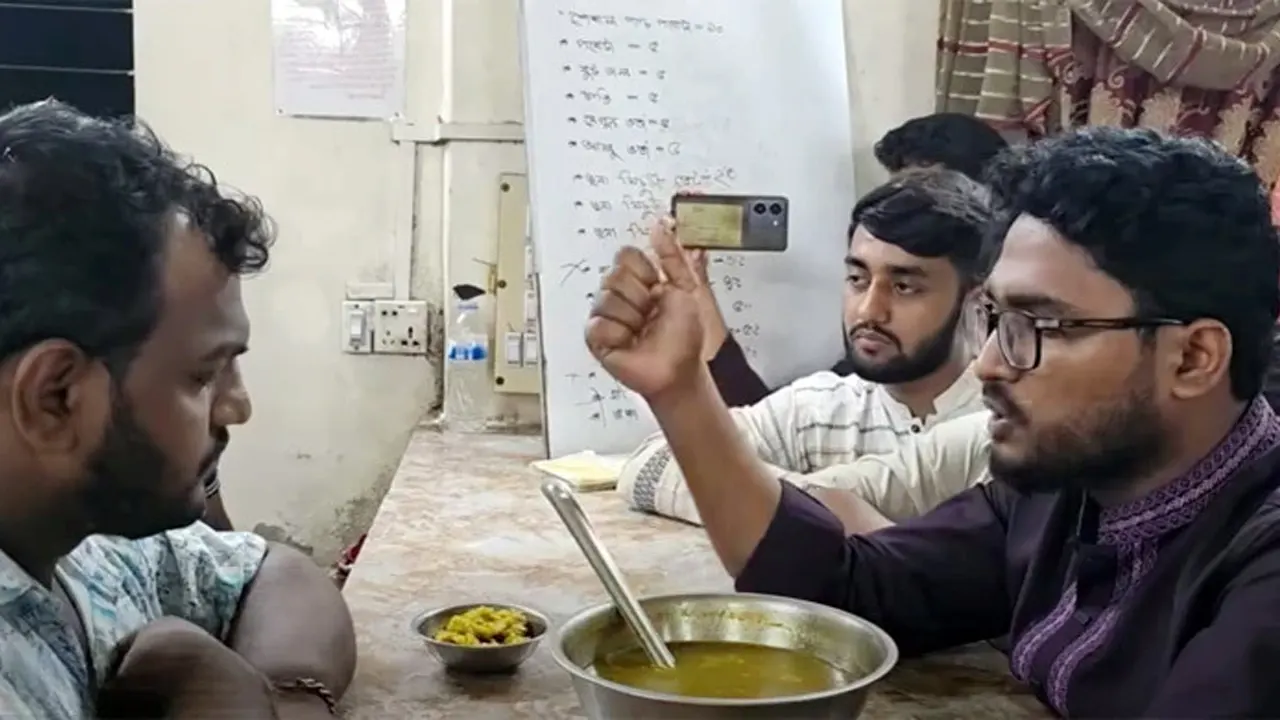 সূর্যসেন হলের ভিপি ও ক্যান্টিনের ম্যানেজার। ছবি : সংগৃহীত